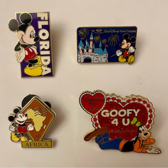 5 Disney Pins for $25 - You choose! - Picture 4 of 8